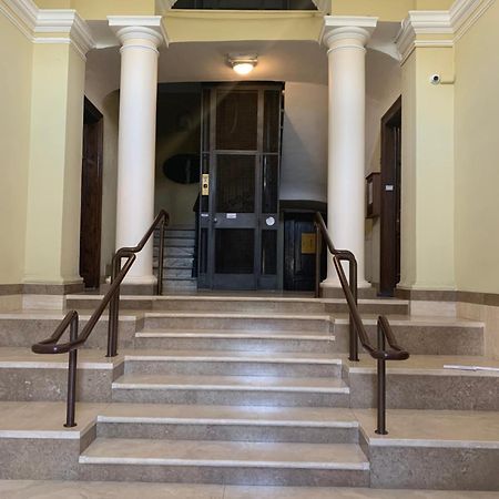 Colosseo Luxe Apartment In The Center Of Rome Luaran gambar