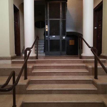 Colosseo Luxe Apartment In The Center Of Rome Luaran gambar