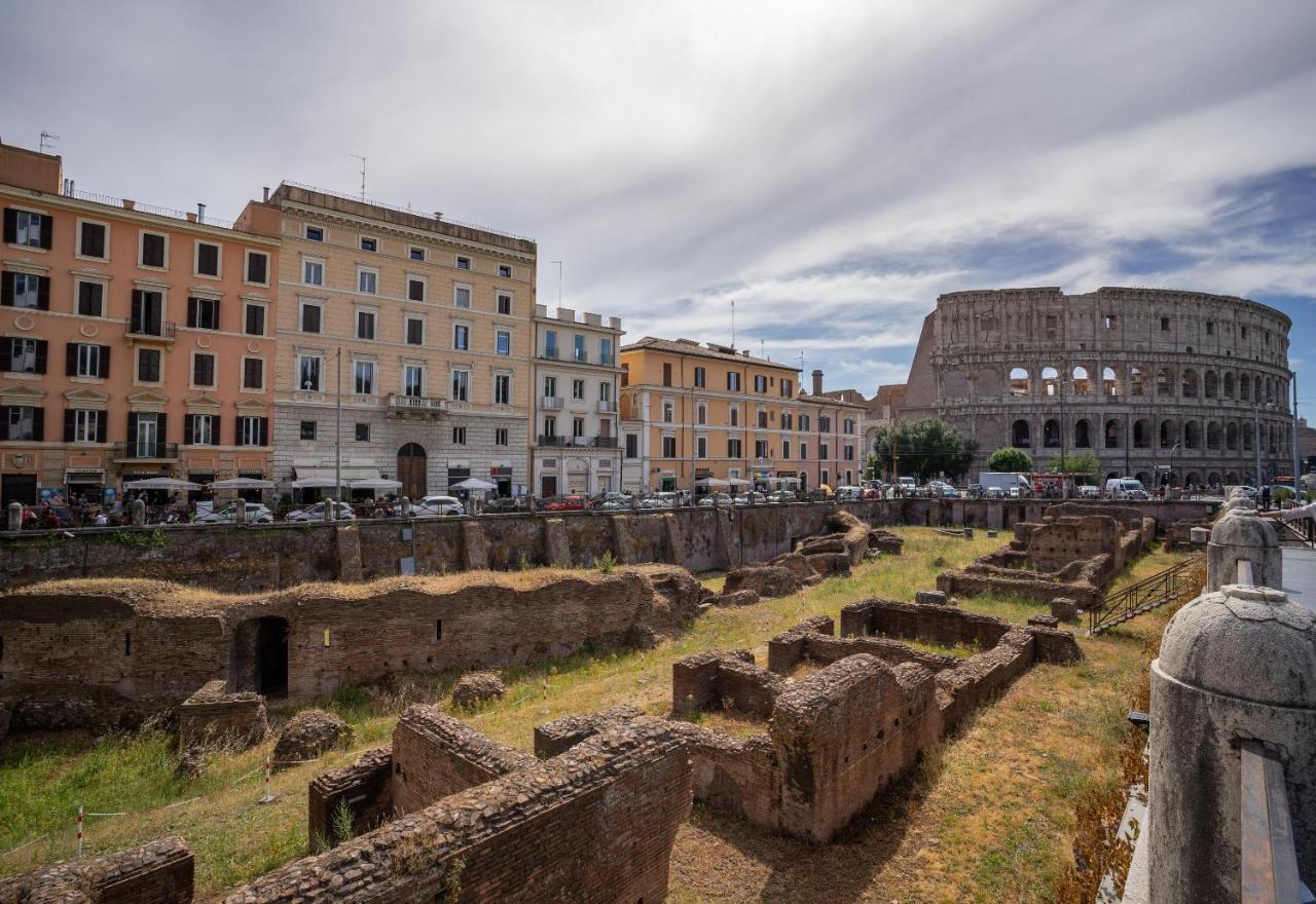 Colosseo Luxe Apartment In The Center Of Rome Luaran gambar