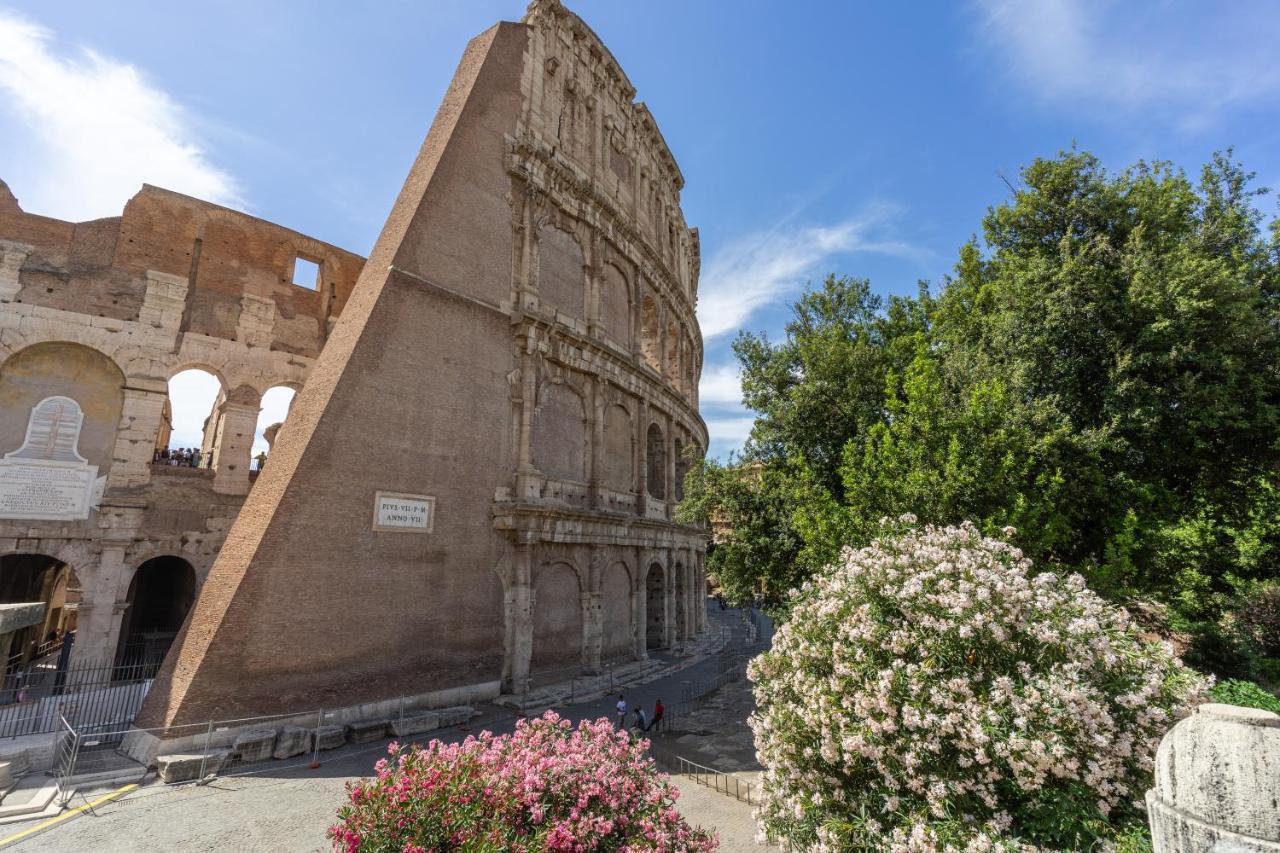 Colosseo Luxe Apartment In The Center Of Rome Luaran gambar