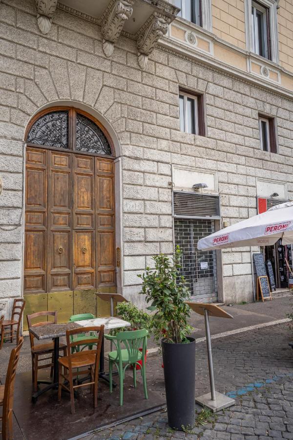 Colosseo Luxe Apartment In The Center Of Rome Luaran gambar