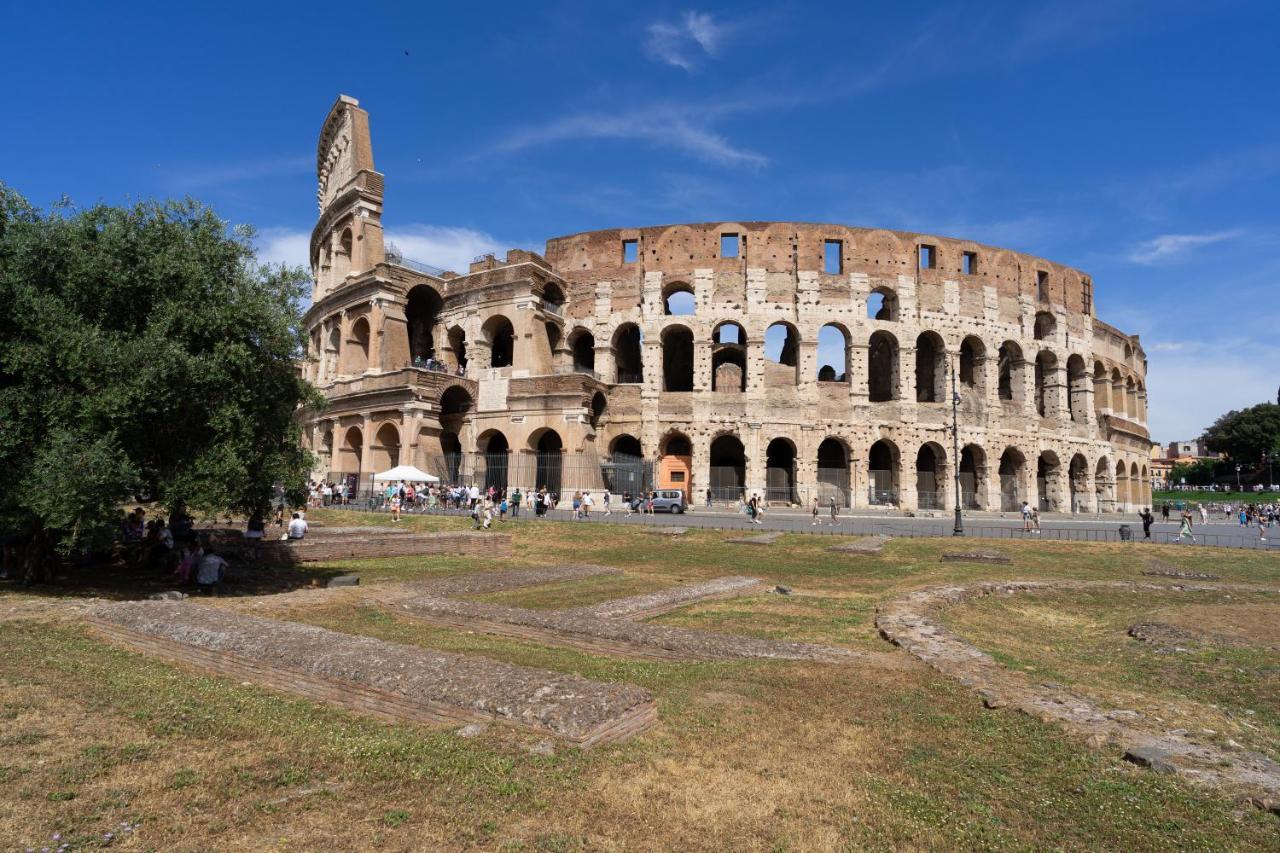 Colosseo Luxe Apartment In The Center Of Rome Luaran gambar
