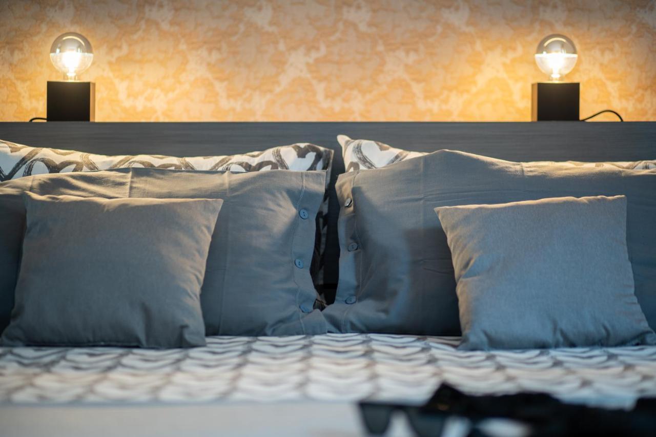 Colosseo Luxe Apartment In The Center Of Rome Luaran gambar