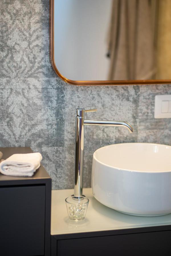 Colosseo Luxe Apartment In The Center Of Rome Luaran gambar