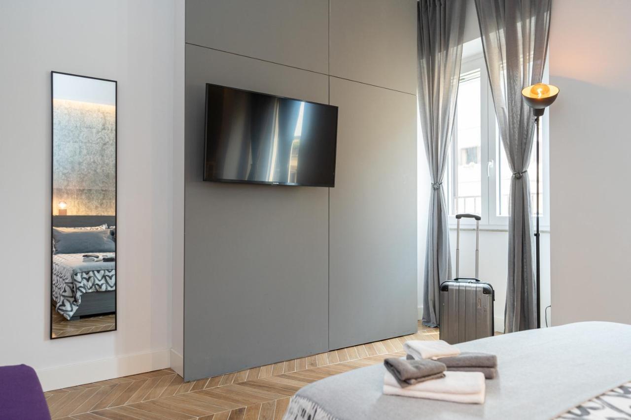 Colosseo Luxe Apartment In The Center Of Rome Luaran gambar